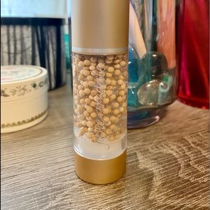 Jane Iredale mineral foundation shade Radiant